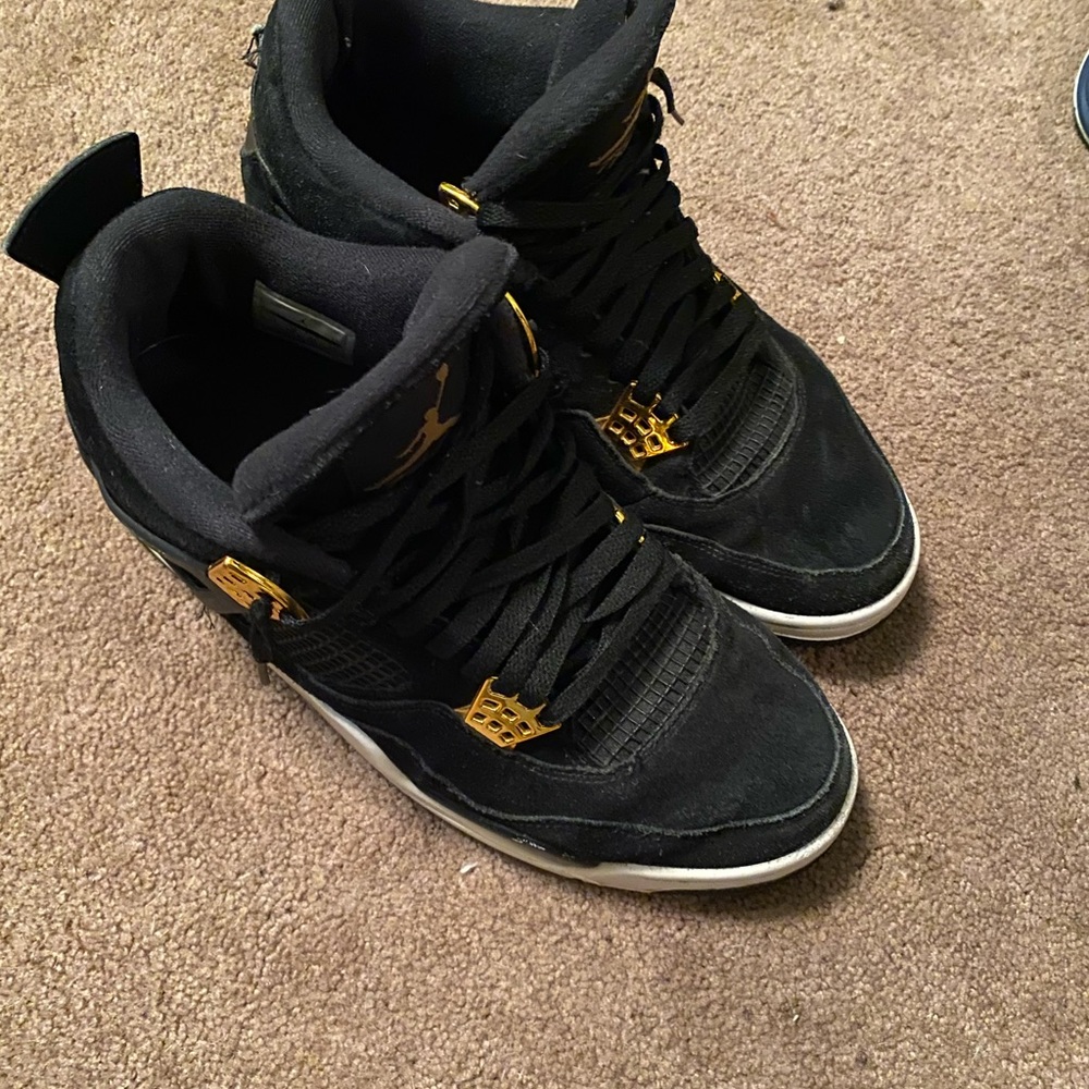 Jordan Royalty 4s